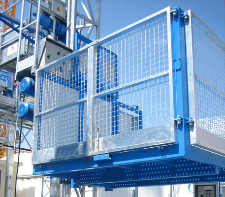5Ton Construcción de sitio de elevación de color material personalizado y elevación de pasajeros con jaula superior abierta, el tamaño se puede personalizar