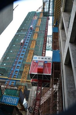 Cajera única 11kw Elevador de construcción exterior 150m Elevador de sitio de construcción